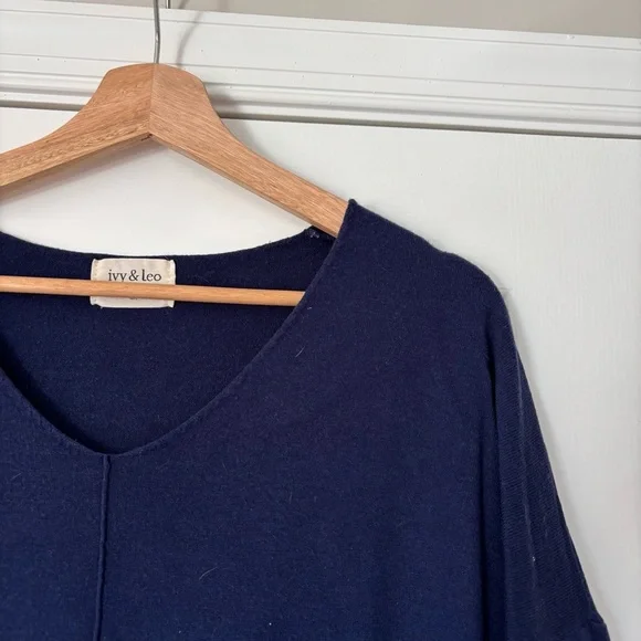 Ivy & Leo Dreamer Sweater Navy Blue Oversized V-Neck Tunic Sweater M/L #T1938 - Picture 3 of 6
